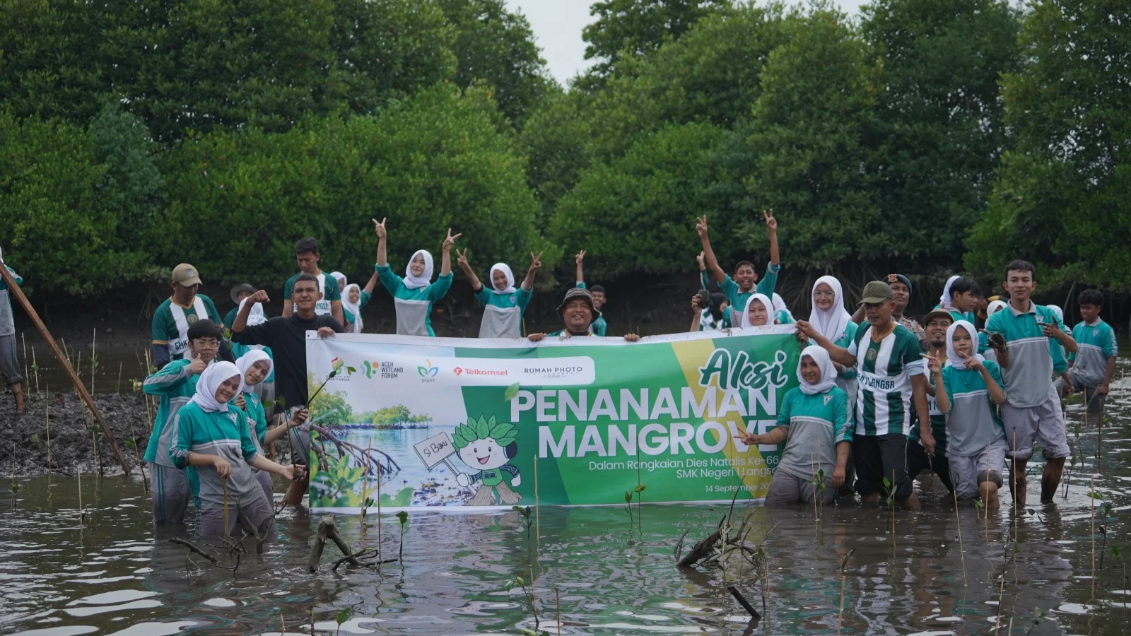SMKN 1 Langsa Bangun Hutan Konservasi Mangrove untuk Edukasi Lingkungan